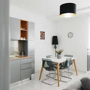 Luxury Penthouse B&e Apartment