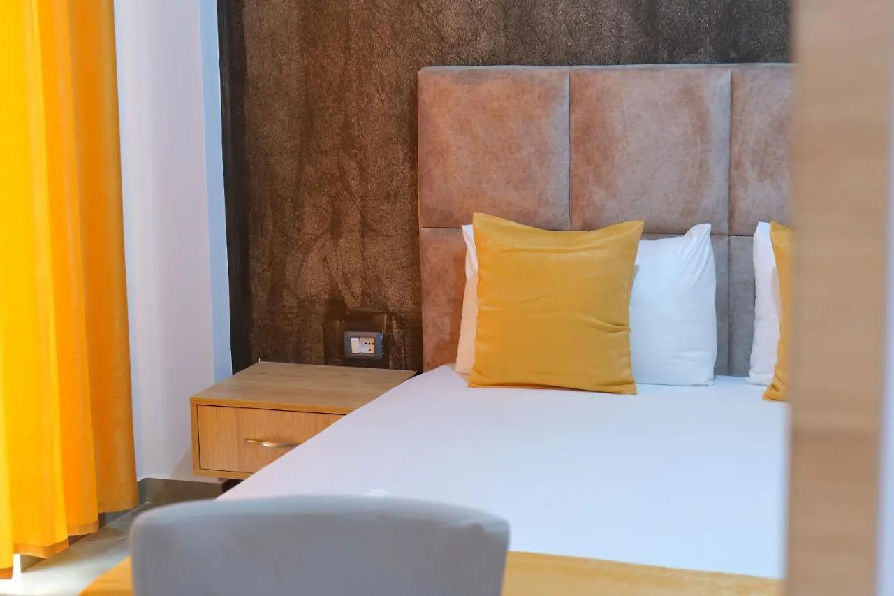 Hotel Adi-Vera Sarandë 0*,  Albanien