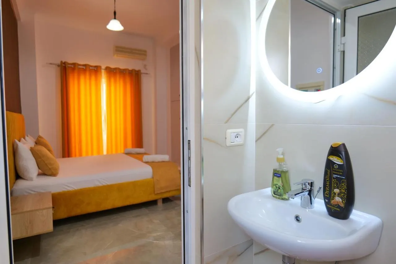 Hotel Adi-Vera Sarandë 0*,  Albanien