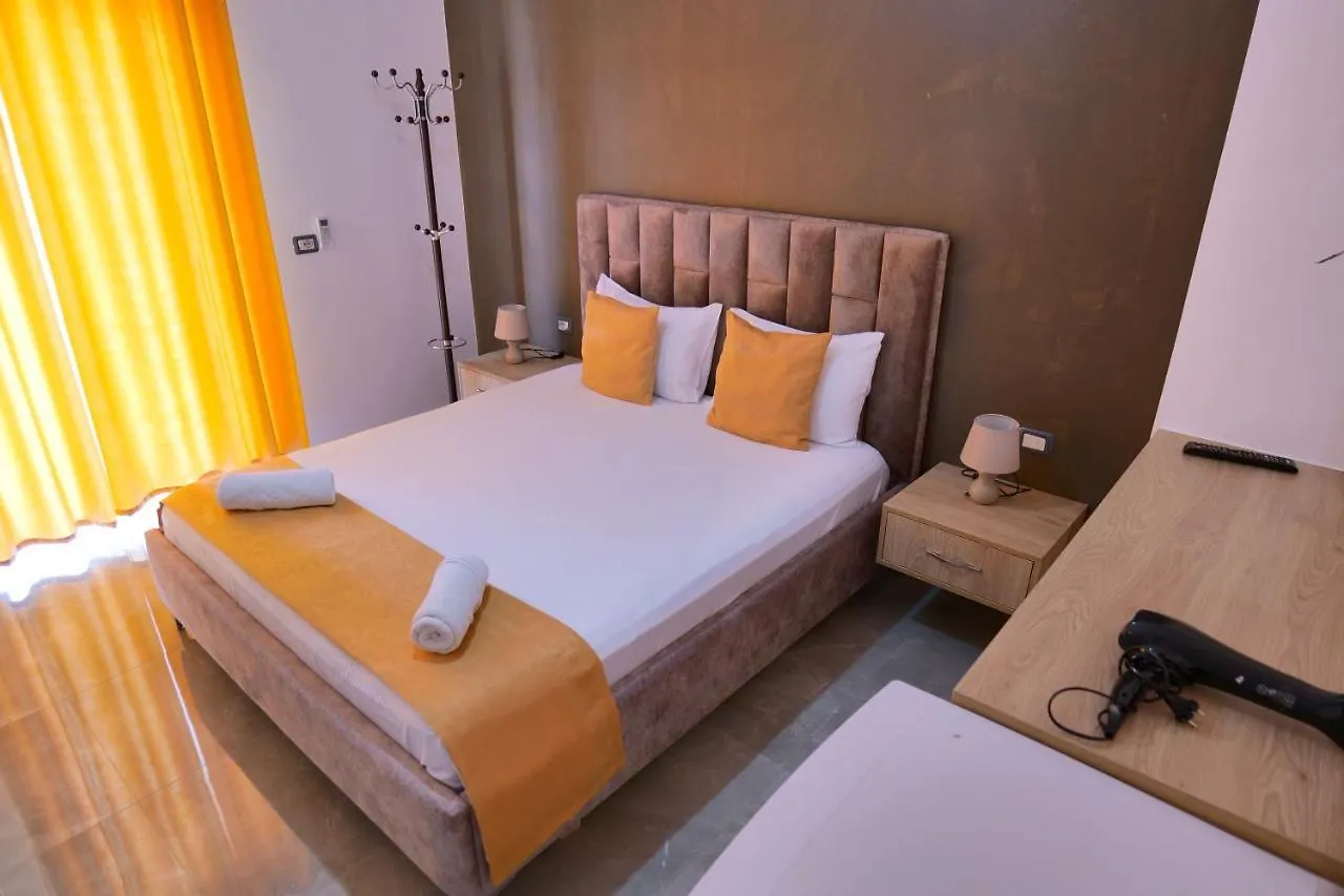 Hotel Adi-Vera Sarandë 0*,