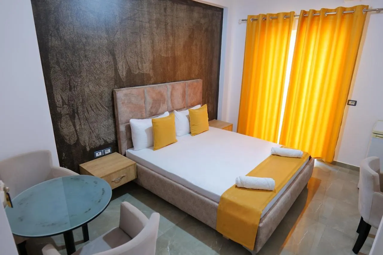 Hotel Adi-Vera Sarandë 0*,
